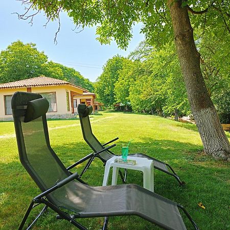 Perperеshka River Villas Stremtsi Bagian luar foto