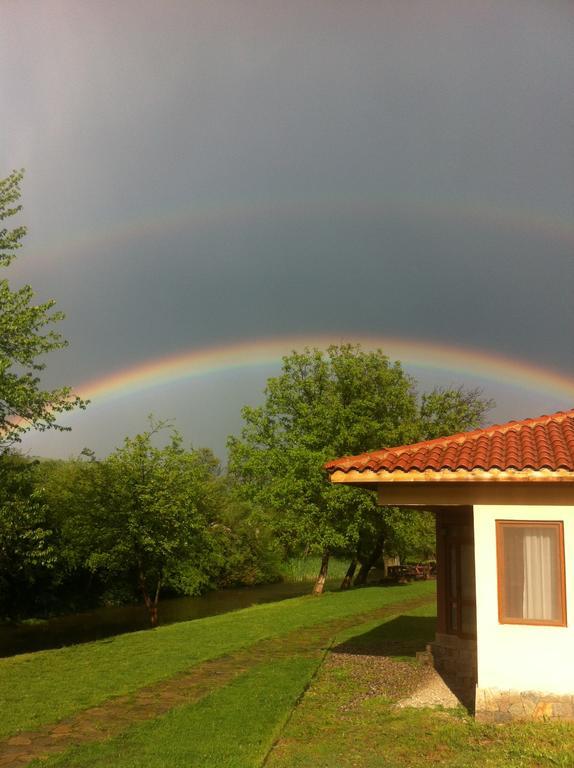 Perperеshka River Villas Stremtsi Bagian luar foto