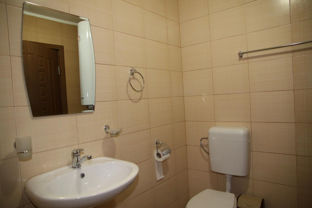 Perperеshka River Villas Stremtsi Bagian luar foto