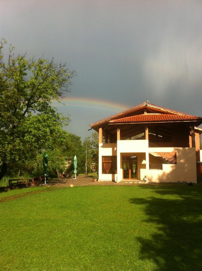 Perperеshka River Villas Stremtsi Bagian luar foto