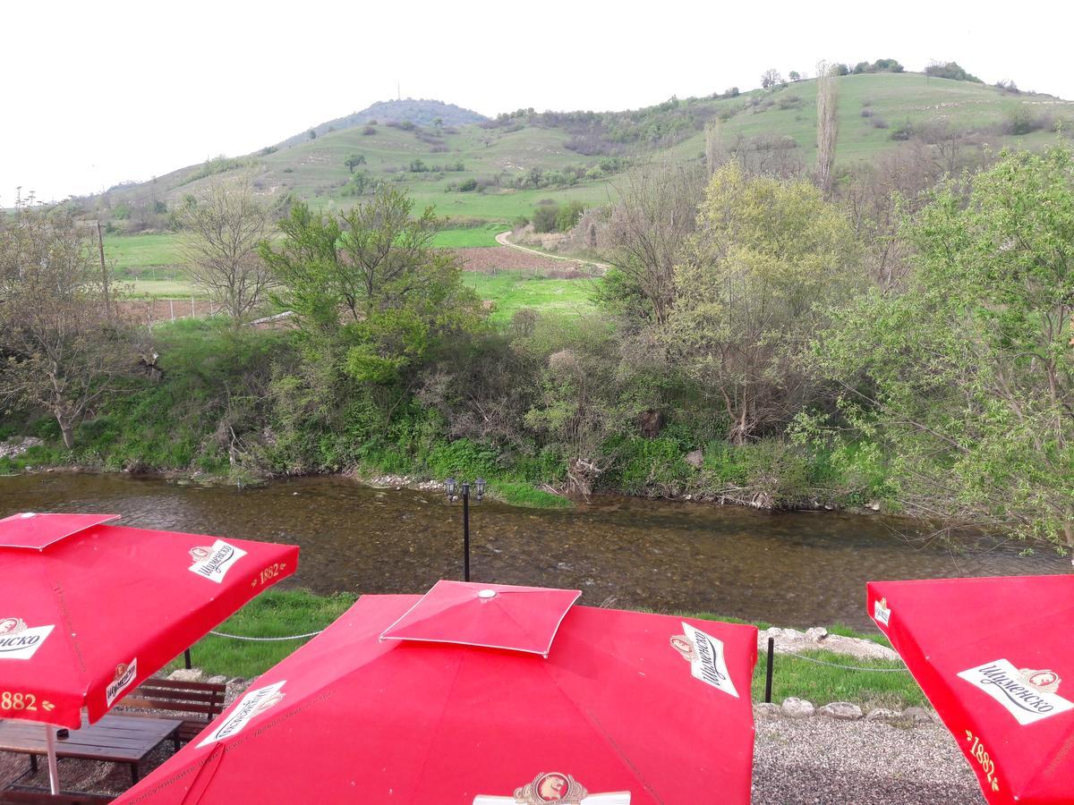Perperеshka River Villas Stremtsi Bagian luar foto